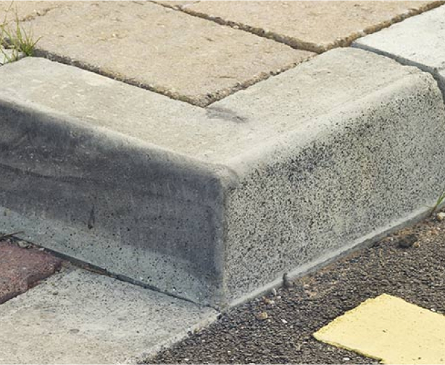 C6-8 concrete for pavement kerbing | EasyMix Concrete